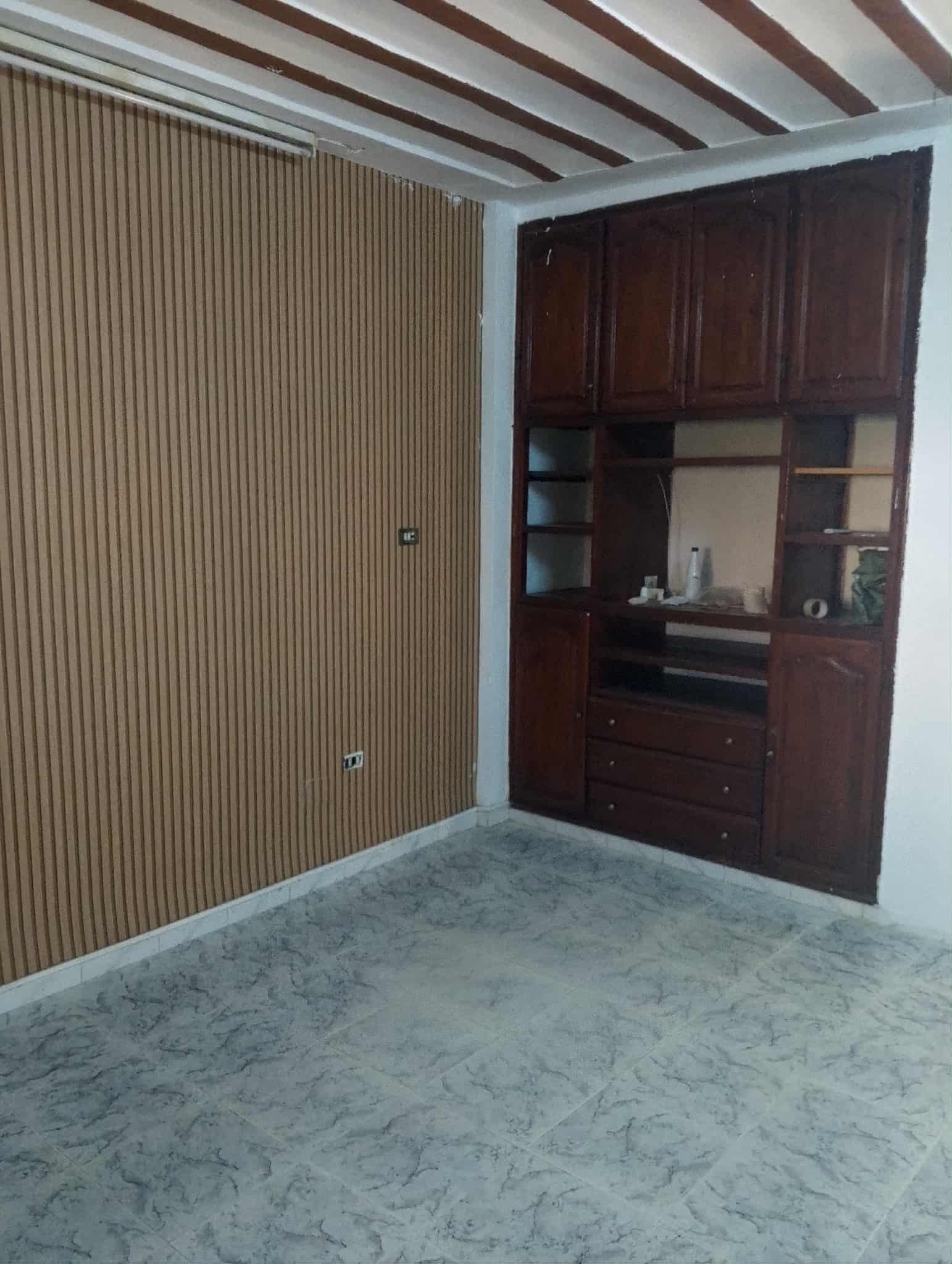 Le Bardo&nbsp;Le Bardo&nbsp;Location&nbsp;Appart. 3 pi�ces&nbsp;S plus 2 avec terasse au bardo pour famille
