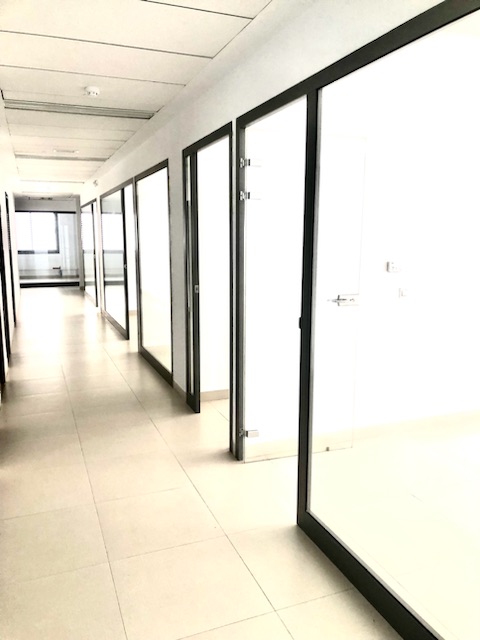 La Marsa&nbsp;Berge Du Lac&nbsp;Bureaux & Commerces&nbsp;Bureau&nbsp;Open space 200 m neuf lac2