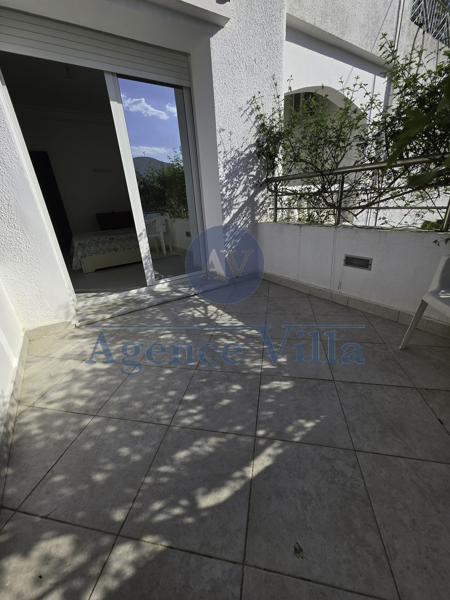 La Marsa&nbsp;Marsa Erriadh&nbsp;Location&nbsp;Appart. 3 pi�ces&nbsp;Un appartement s2 meubl�  a la marsa cit� riadh