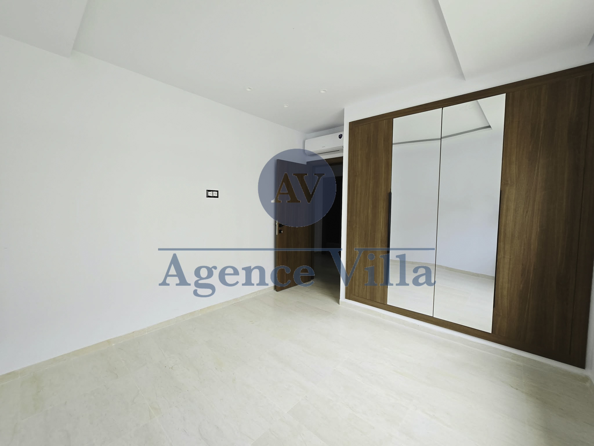 La Soukra&nbsp;Chotrana 3&nbsp;Location&nbsp;Appart. 4 pi�ces&nbsp;Appartement s3 � chotrana 3 la soukra