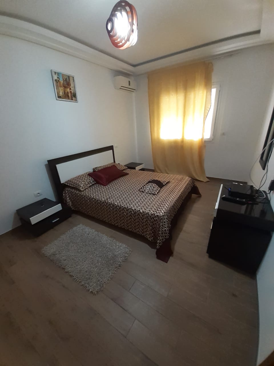 Monastir&nbsp;Monastir&nbsp;Location&nbsp;Appart. 1 pi�ce&nbsp;Appartement a skanes au dessus showroom