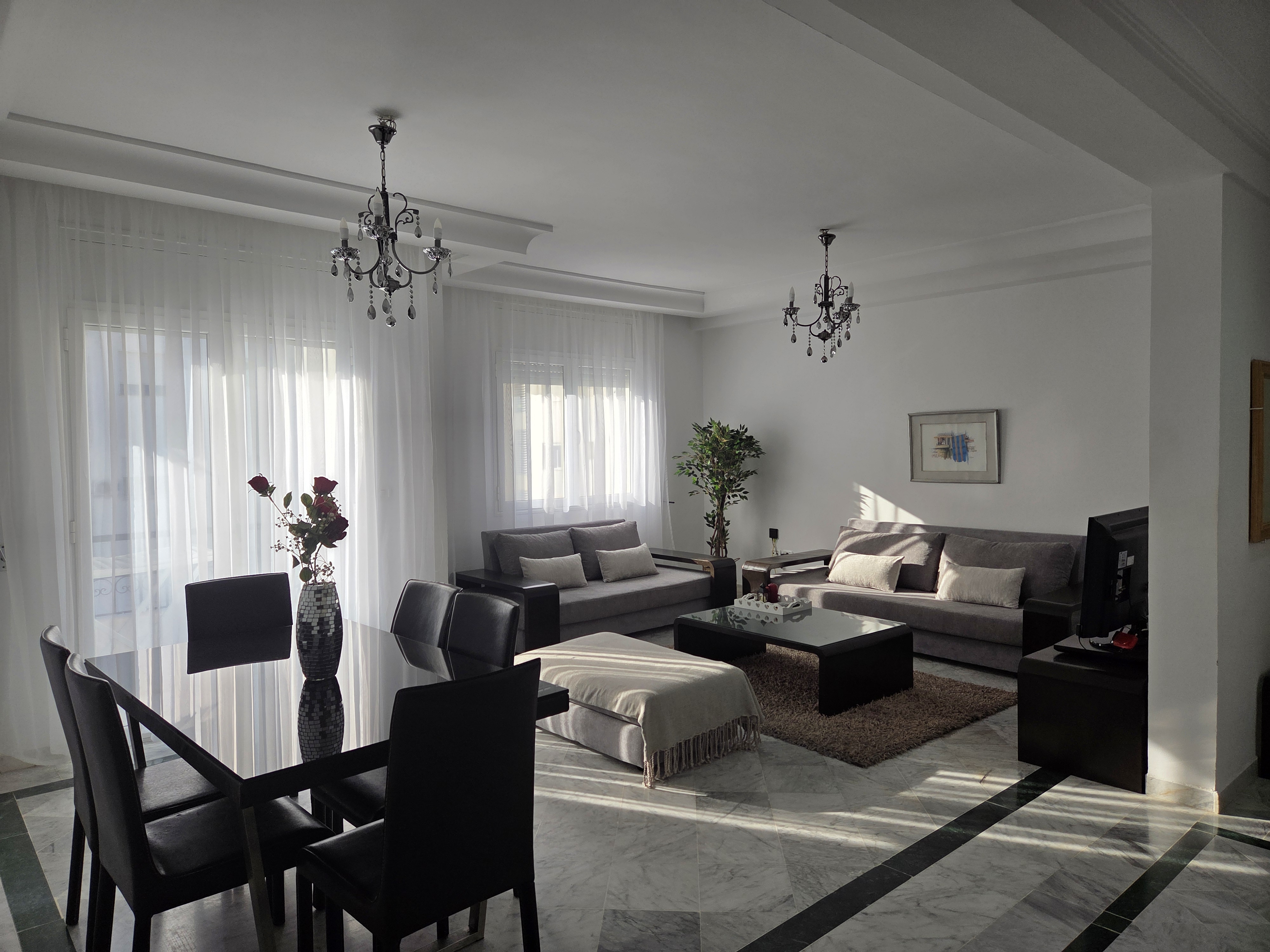 Ain Zaghouan&nbsp;Ain Zaghouan&nbsp;Location&nbsp;Appart. 3 pi�ces&nbsp;Sup app meubl� s2 lumineux ain zaghouan nord