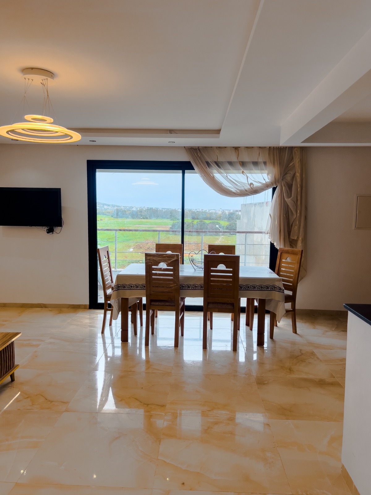 Hammam El Ghezaz&nbsp;Hammam El Ghezaz&nbsp;Location vacances&nbsp;Appart. 3 pi�ces&nbsp;Magnifique appartement  a 100 m de la plage