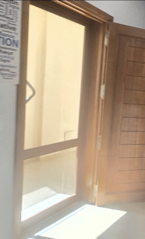 La Marsa&nbsp;El Aouina&nbsp;Autre&nbsp;Autre&nbsp;Porte d'entr�e et cloison en aluminium