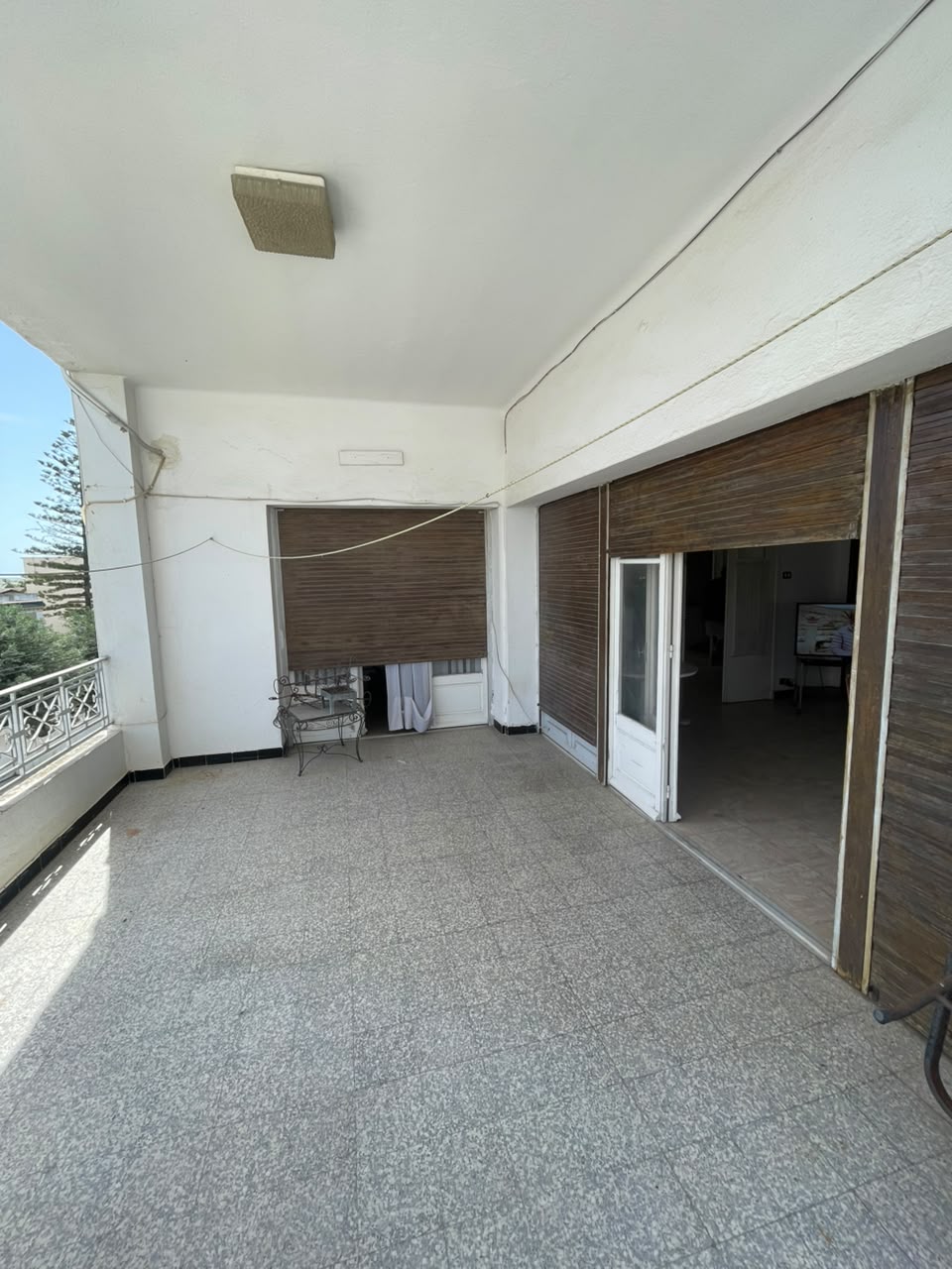 Cite El Khadra&nbsp;Cite Jardins&nbsp;Vente&nbsp;Appart. 4 pi�ces&nbsp;Etage de villa � alain savary