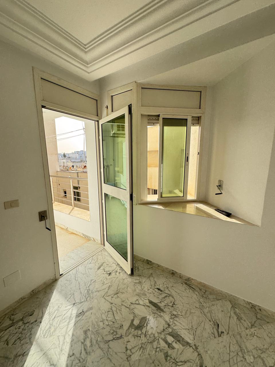 Ariana Ville&nbsp;Cite Ennasr 2&nbsp;Location&nbsp;Appart. 2 pi�ces&nbsp;Appartement s plus 1 meubl� � ennaser 2