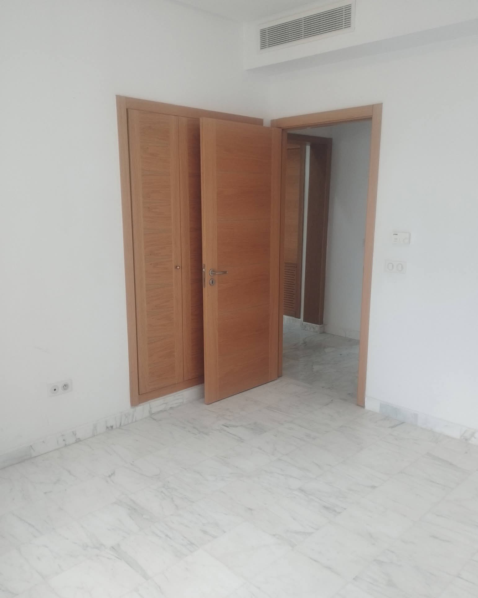 La Marsa&nbsp;Berge Du Lac&nbsp;Location&nbsp;Appart. 4 pi�ces&nbsp;Appartement s plus 3 au lac 2