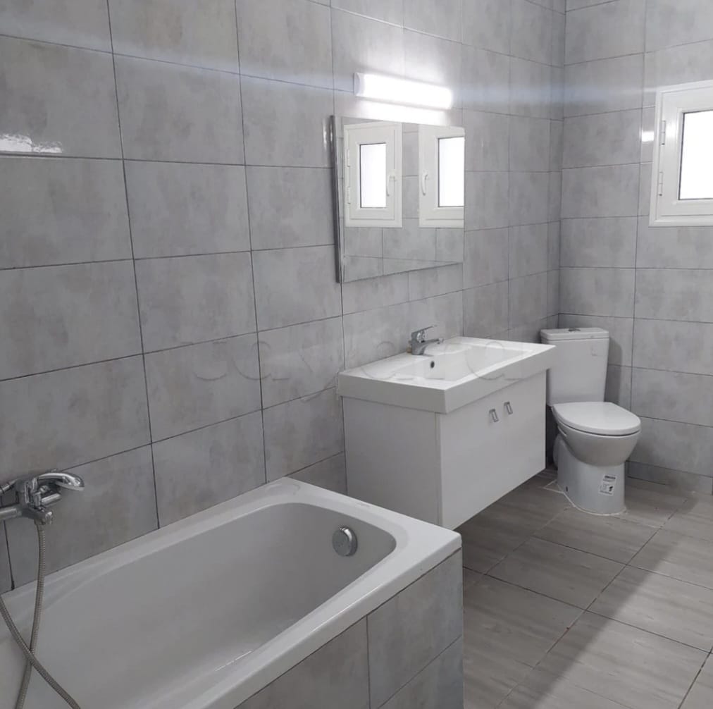 Ariana Ville&nbsp;El Menzah 6&nbsp;Location&nbsp;Duplex&nbsp;Duplex s plus 4 aux uv4 menzah6