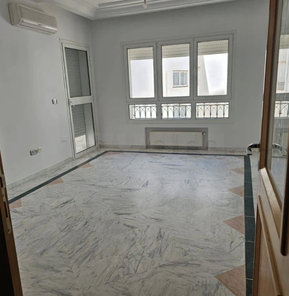 Cite El Khadra&nbsp;Zone urbaine nord&nbsp;Location&nbsp;Appart. 3 pi�ces&nbsp;Bureau s plus 2 au centre urbain nord