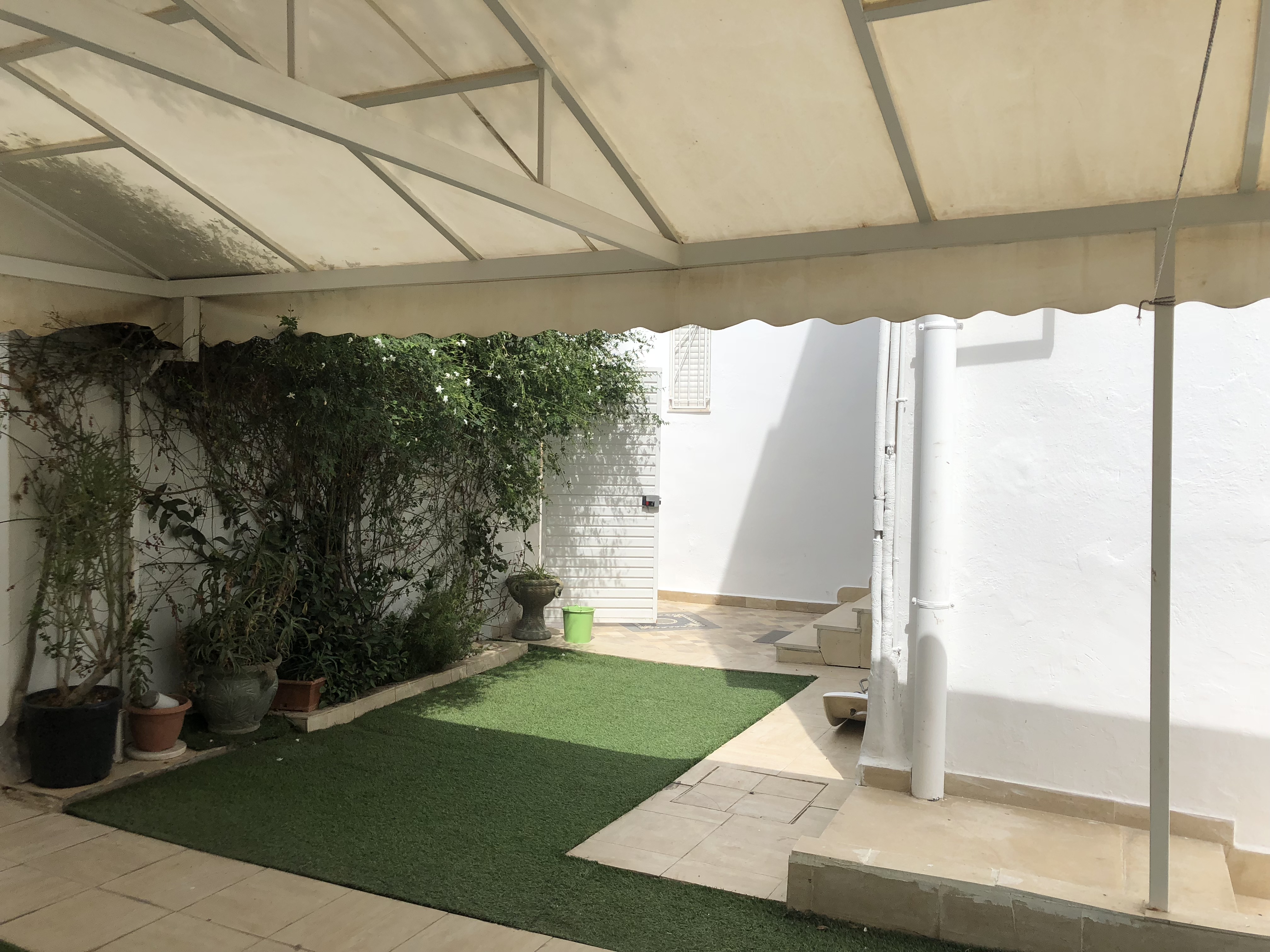 Location&nbsp;Duplex