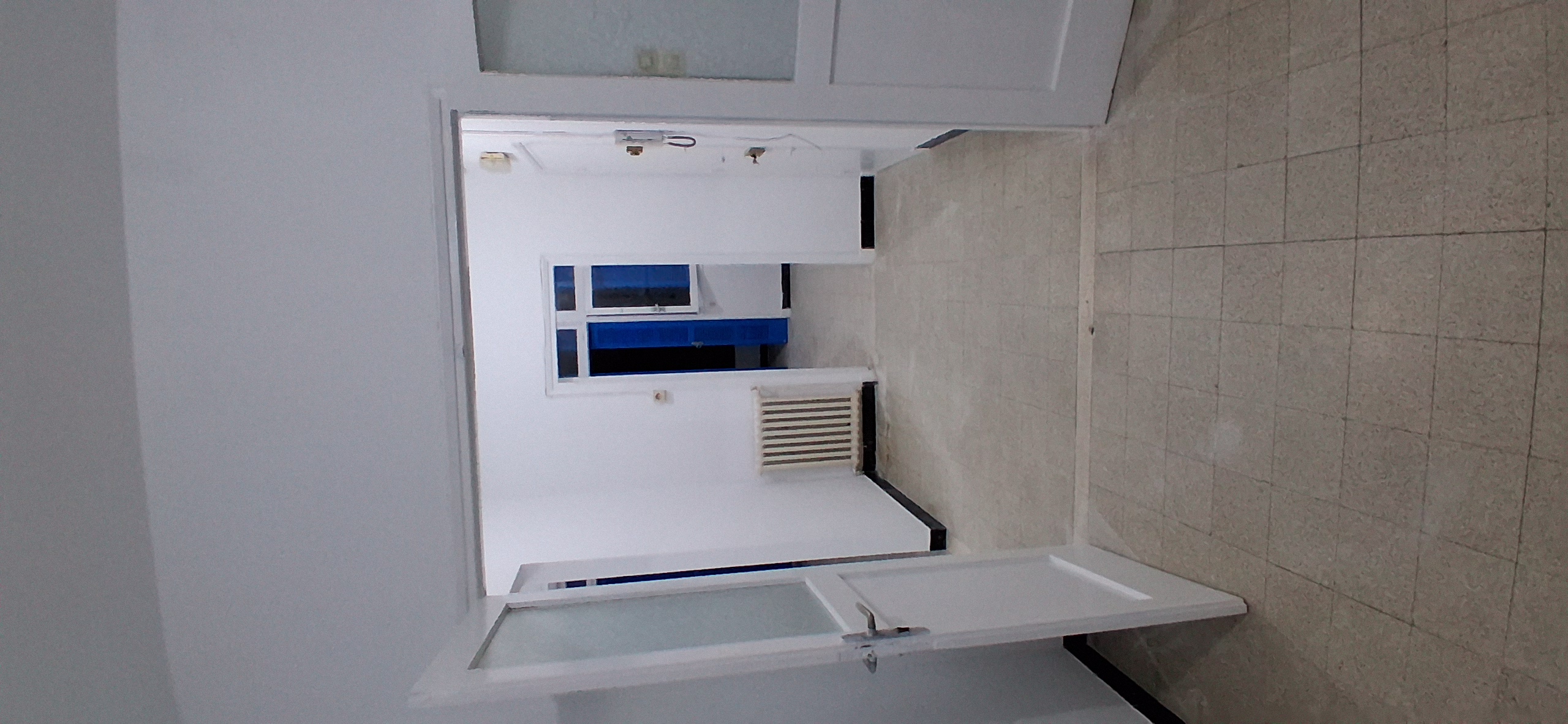Bab Bhar&nbsp;Hedi Chaker&nbsp;Location&nbsp;Appart. 3 pi�ces&nbsp;S plus 2 dans immeuble chic