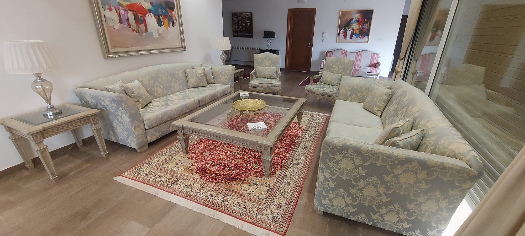 La Soukra&nbsp;Chotrana 2&nbsp;Salon - Salle � manger &nbsp;Salons&nbsp;Beau salon conforta en excellente etat