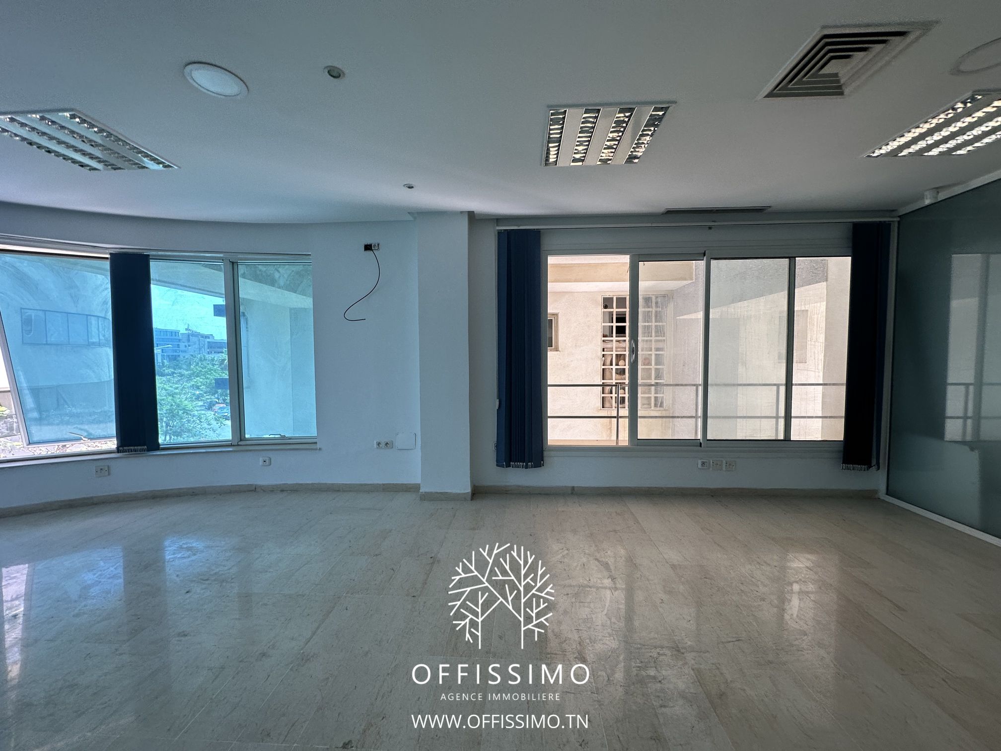 Carthage&nbsp;Sidi Bousaid&nbsp;Bureaux & Commerces&nbsp;Bureau&nbsp;Open space bureua ici tqt erhe