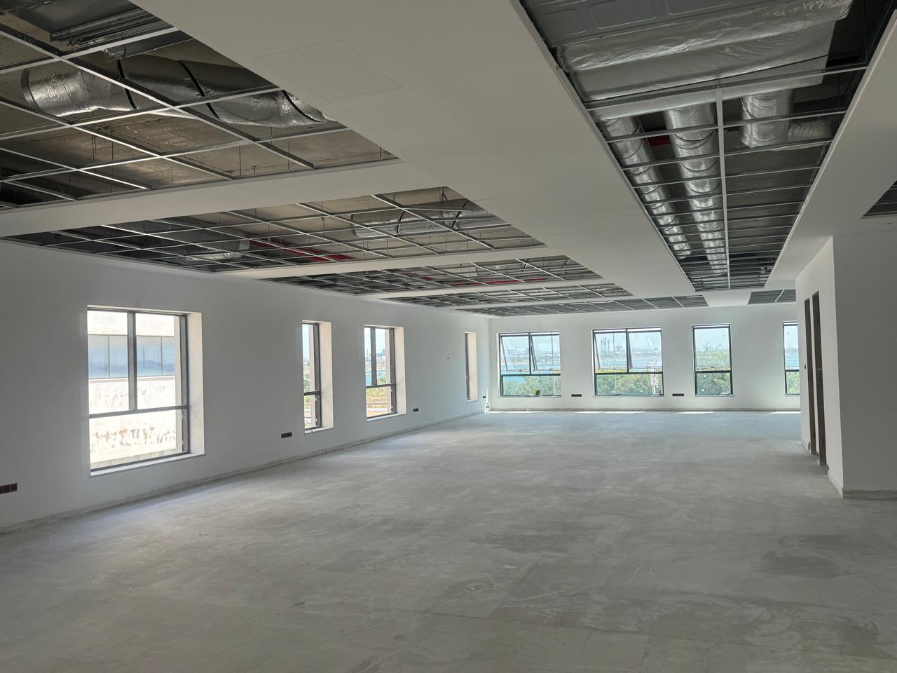 El Kram&nbsp;Le Kram&nbsp;Bureaux & Commerces&nbsp;Bureau&nbsp;Super immeuble bureautique neuf au lac 3 kram