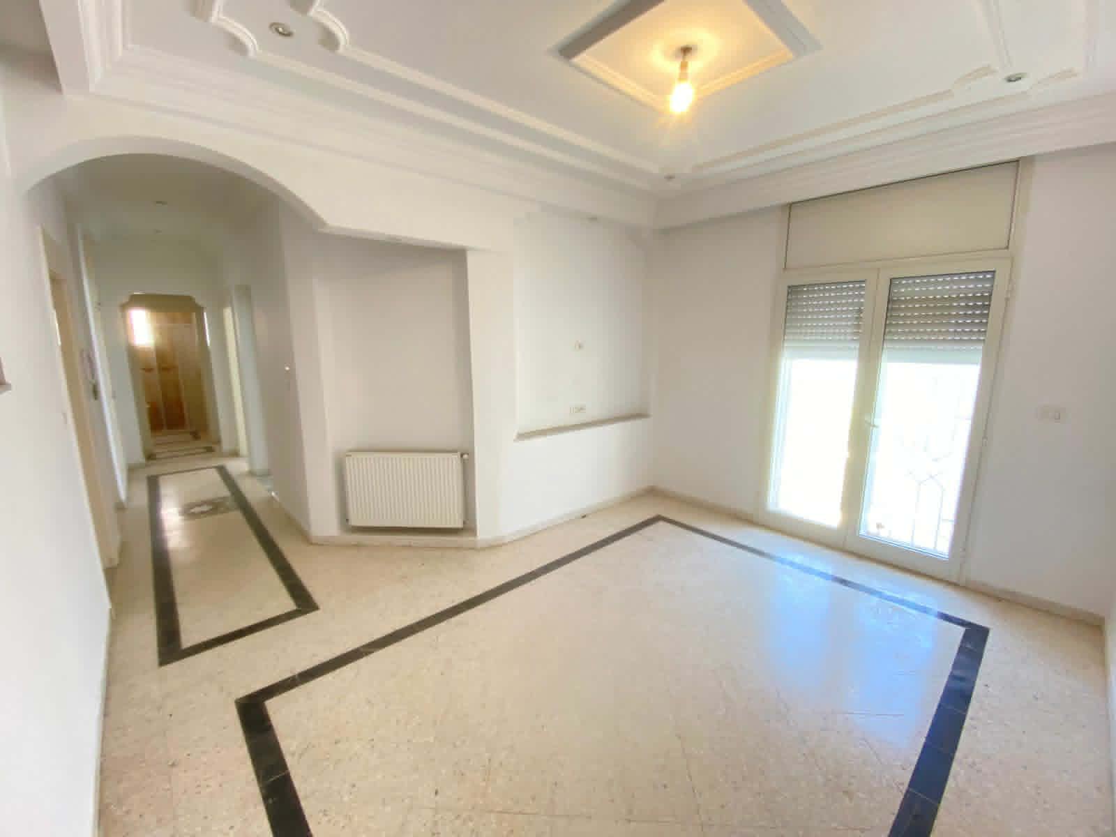 Ariana Ville&nbsp;Riadh Landlous&nbsp;Location&nbsp;Appart. 3 pi�ces&nbsp;S2 dans un immeuble c�t� r�s rihab