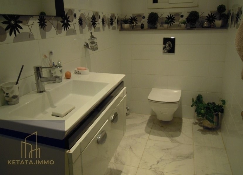 La Soukra&nbsp;Chotrana 2&nbsp;Location&nbsp;Maisons&nbsp;Soukra chotrana2  loc villa de maitre