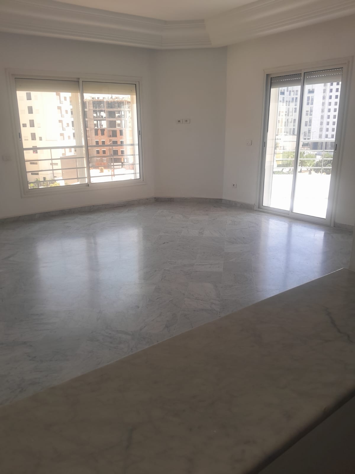 Ain Zaghouan&nbsp;Jardins de Carthage&nbsp;Location&nbsp;Appart. 4 pi�ces&nbsp;Un ravissant duplex hs au jardins de carthage