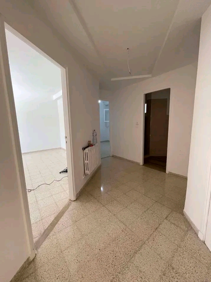 El Menzah&nbsp;El Menzah 9&nbsp;Location&nbsp;Appart. 3 pi�ces&nbsp;Un appart s 2 menzah 9