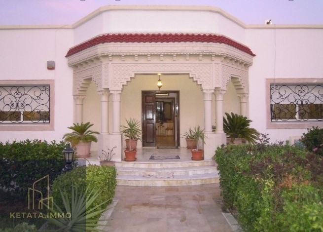 La Soukra&nbsp;Chotrana 2&nbsp;Vente&nbsp;Maisons&nbsp;Vnt villa de maitre chotrana2