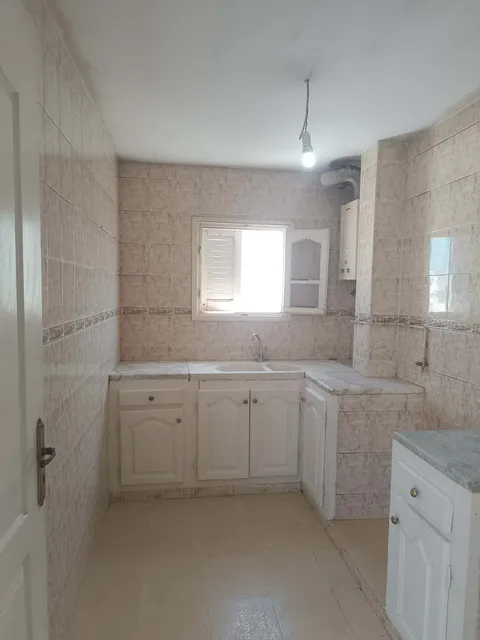 Ben Arous&nbsp;Ben Arous&nbsp;Location&nbsp;Appart. 1 pi�ce&nbsp;Studio spacieux slh