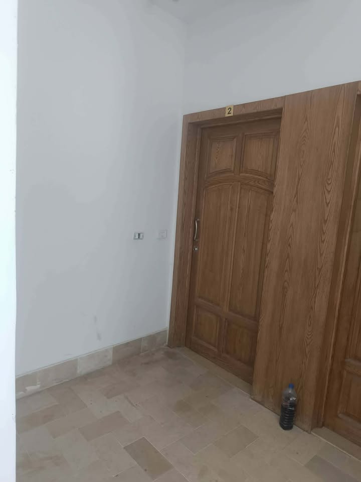 Ben Arous&nbsp;Ben Arous&nbsp;Location&nbsp;Appart. 1 pi�ce&nbsp;App genre villa mrj 3