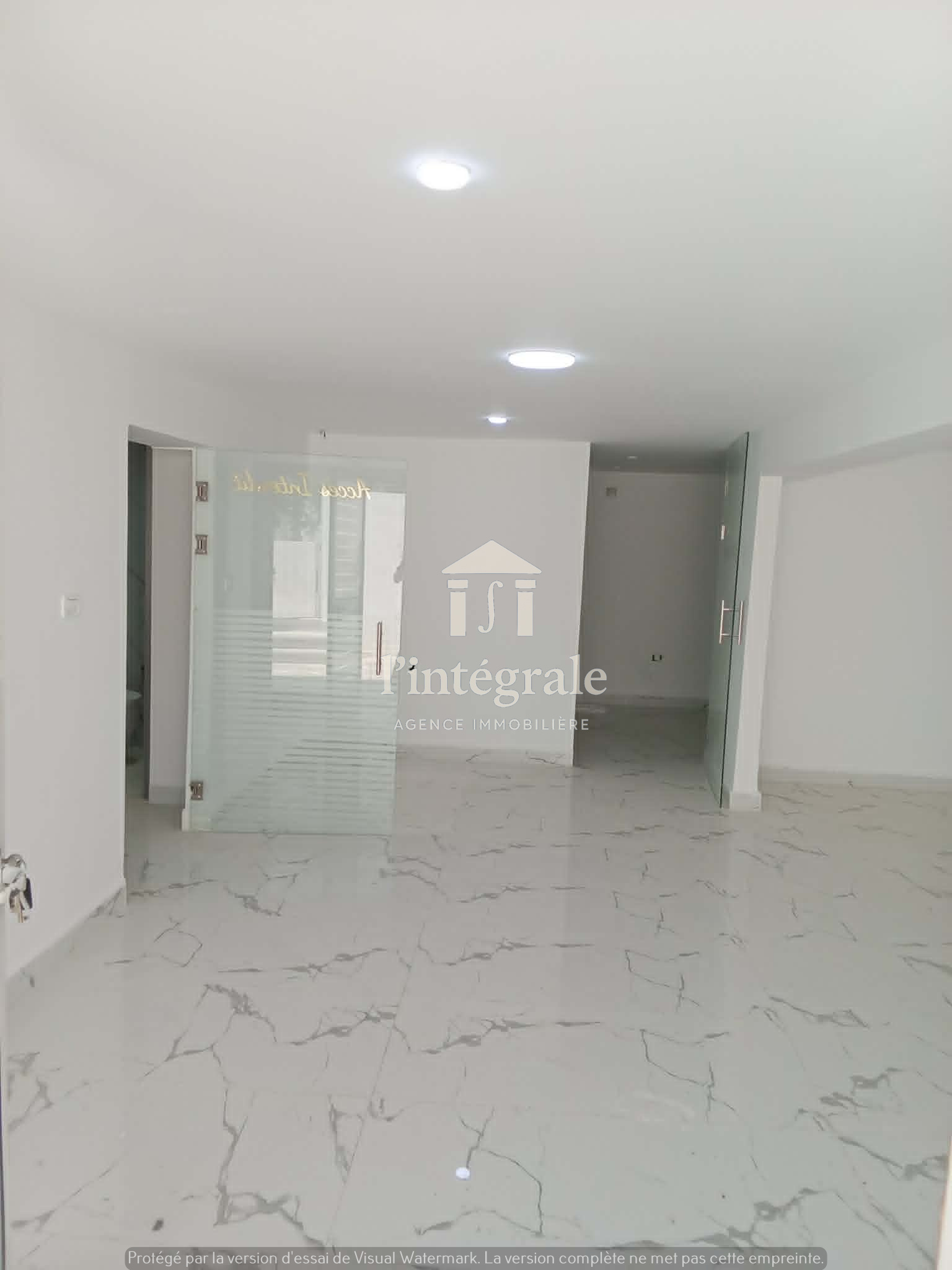 Ariana Ville&nbsp;Cite Ennasr 2&nbsp;Location&nbsp;Maisons&nbsp;Local pour bureau ou commerce