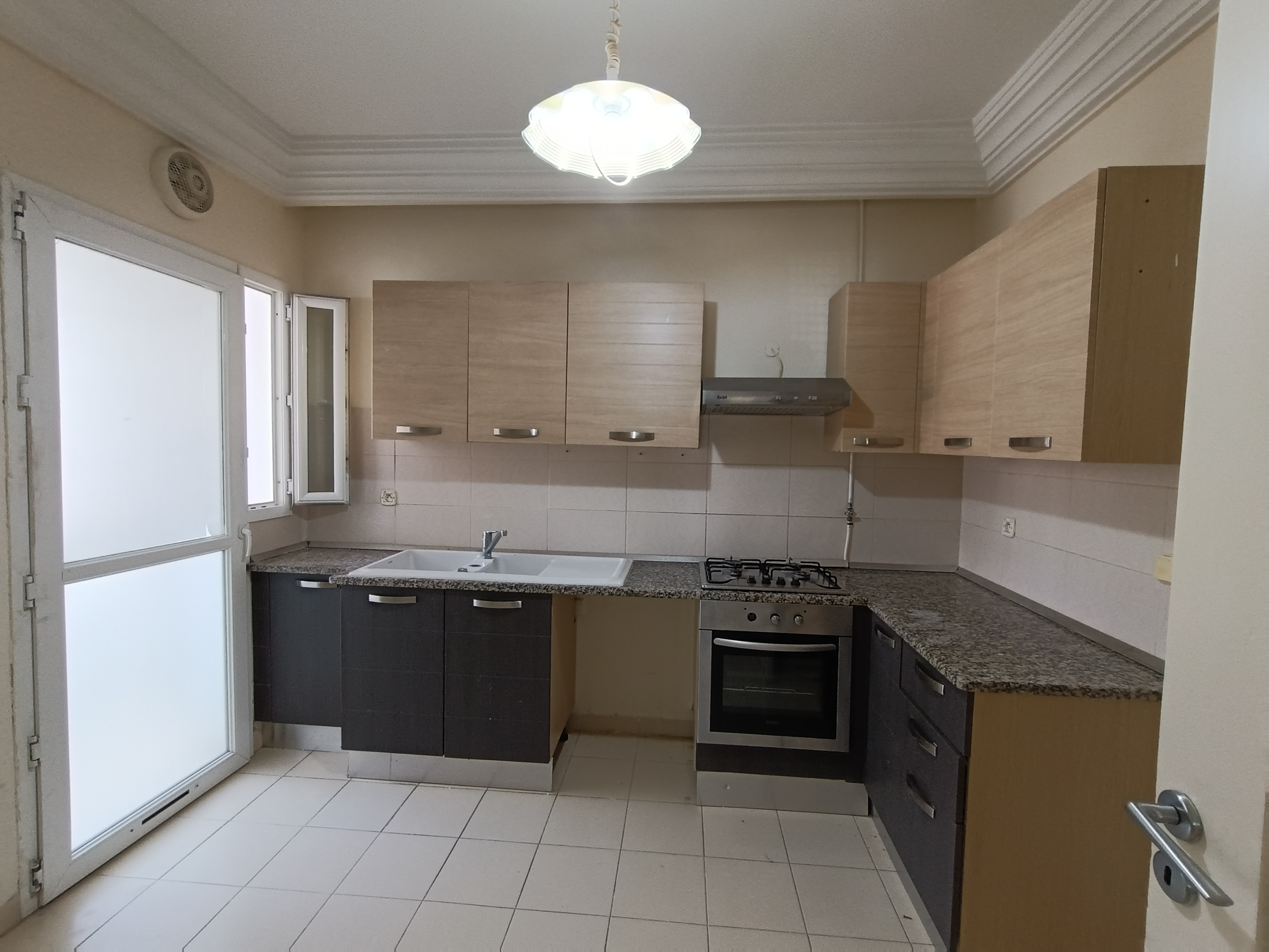 La Soukra&nbsp;La Soukra&nbsp;Vente&nbsp;Appart. 5 pi�ces+&nbsp;Apprt s 3 soukra
