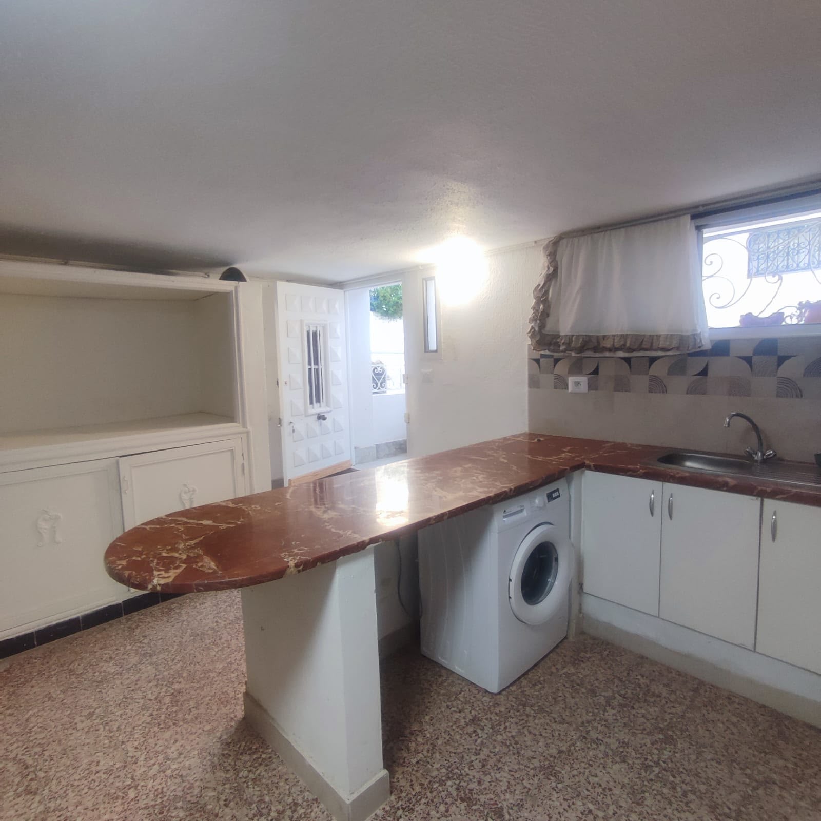 Ariana Ville&nbsp;El Menzah 6&nbsp;Location&nbsp;Appart. 1 pi�ce&nbsp;Studio s1 uv4