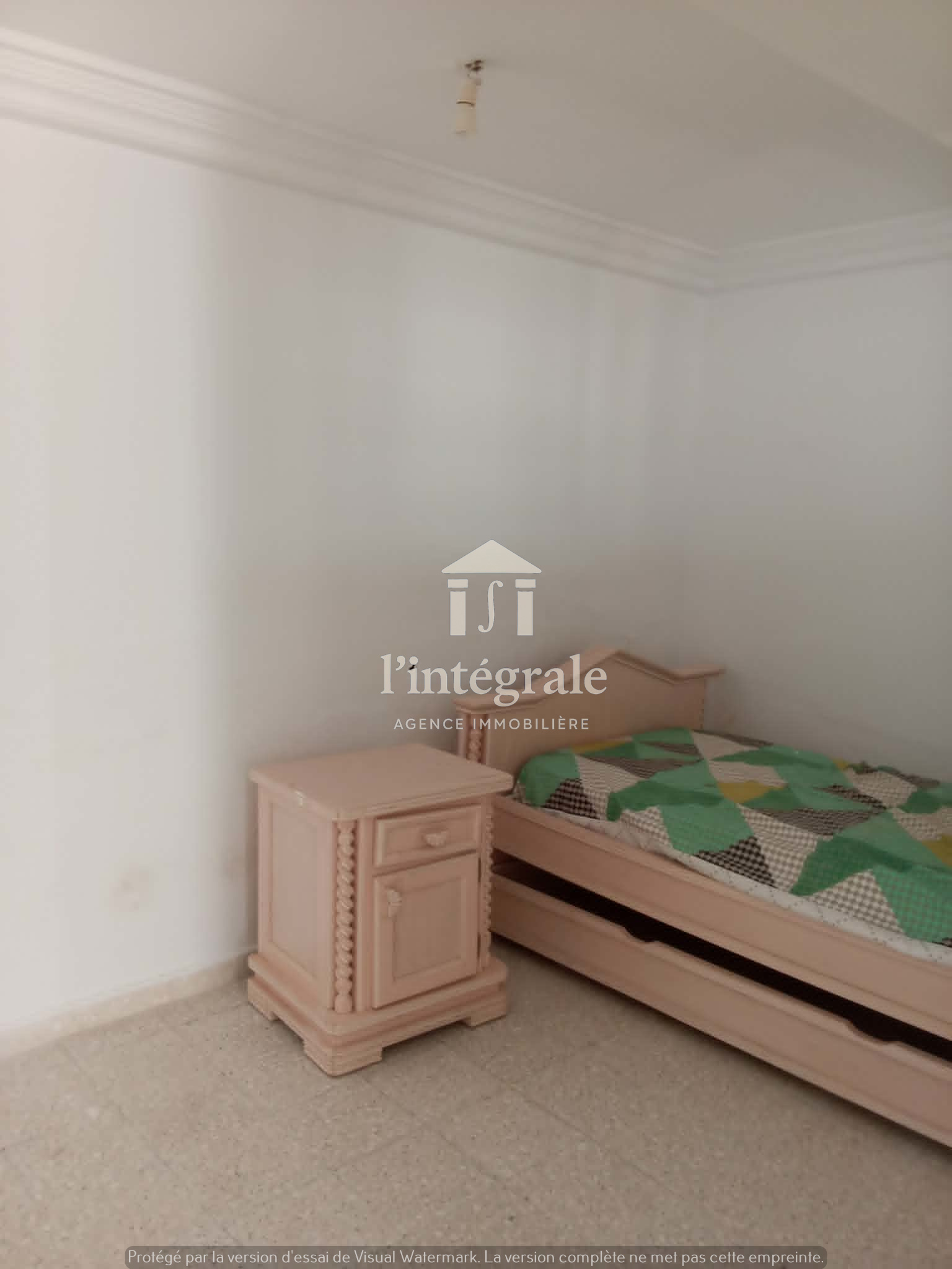 Ariana Ville&nbsp;Cite Ennasr 2&nbsp;Location&nbsp;Appart. 3 pi�ces&nbsp;S2  meubl� rdc