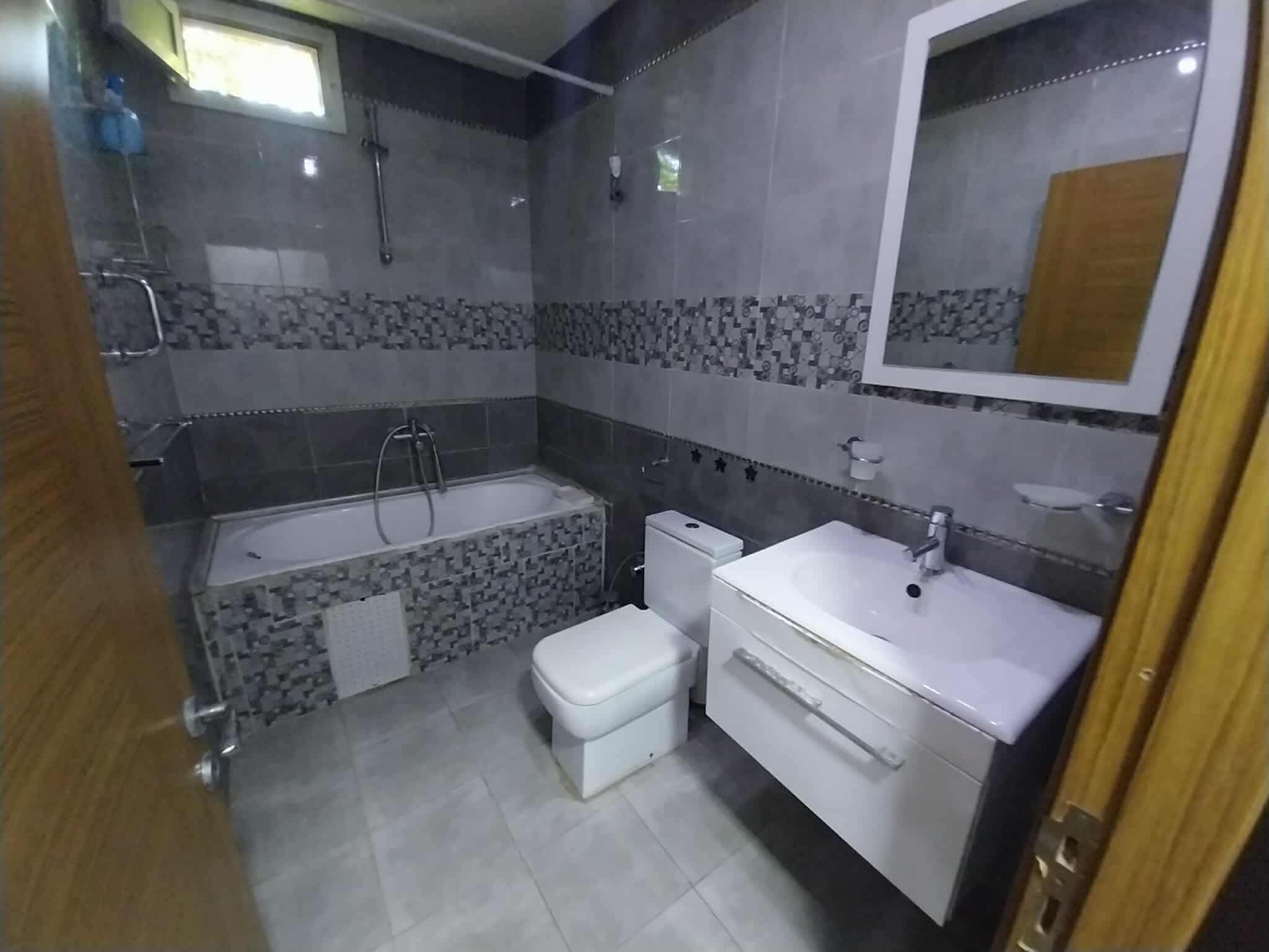 Ariana Ville&nbsp;El Menzah 6&nbsp;Location&nbsp;Appart. 3 pi�ces&nbsp;S2 meuble menzah 6 1300d