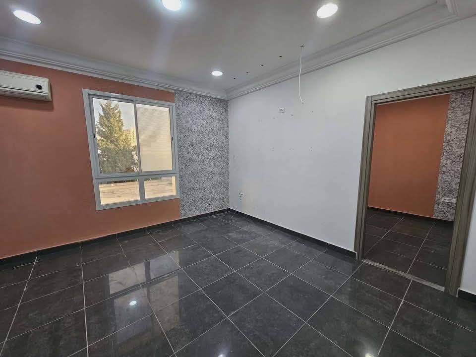 Ariana Ville&nbsp;Cite Ennasr 1&nbsp;Bureaux & Commerces&nbsp;Bureau&nbsp;Bureau h1 1100d ennasr 1