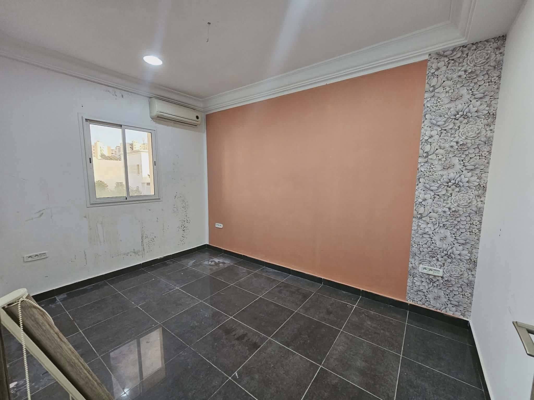 Ariana Ville&nbsp;Cite Ennasr 1&nbsp;Bureaux & Commerces&nbsp;Bureau&nbsp;Bureau h1 1100d ennasr 1
