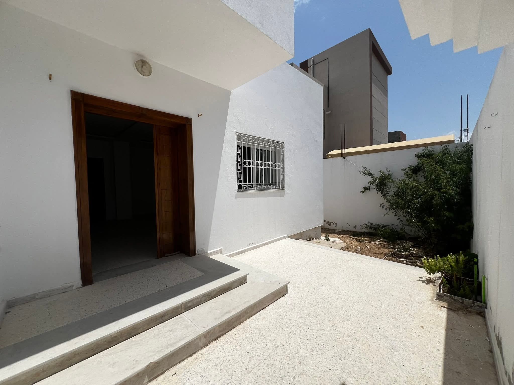 Raoued&nbsp;Cite El Ghazala 1&nbsp;Location&nbsp;Maisons&nbsp;Villa 1600d ghazela