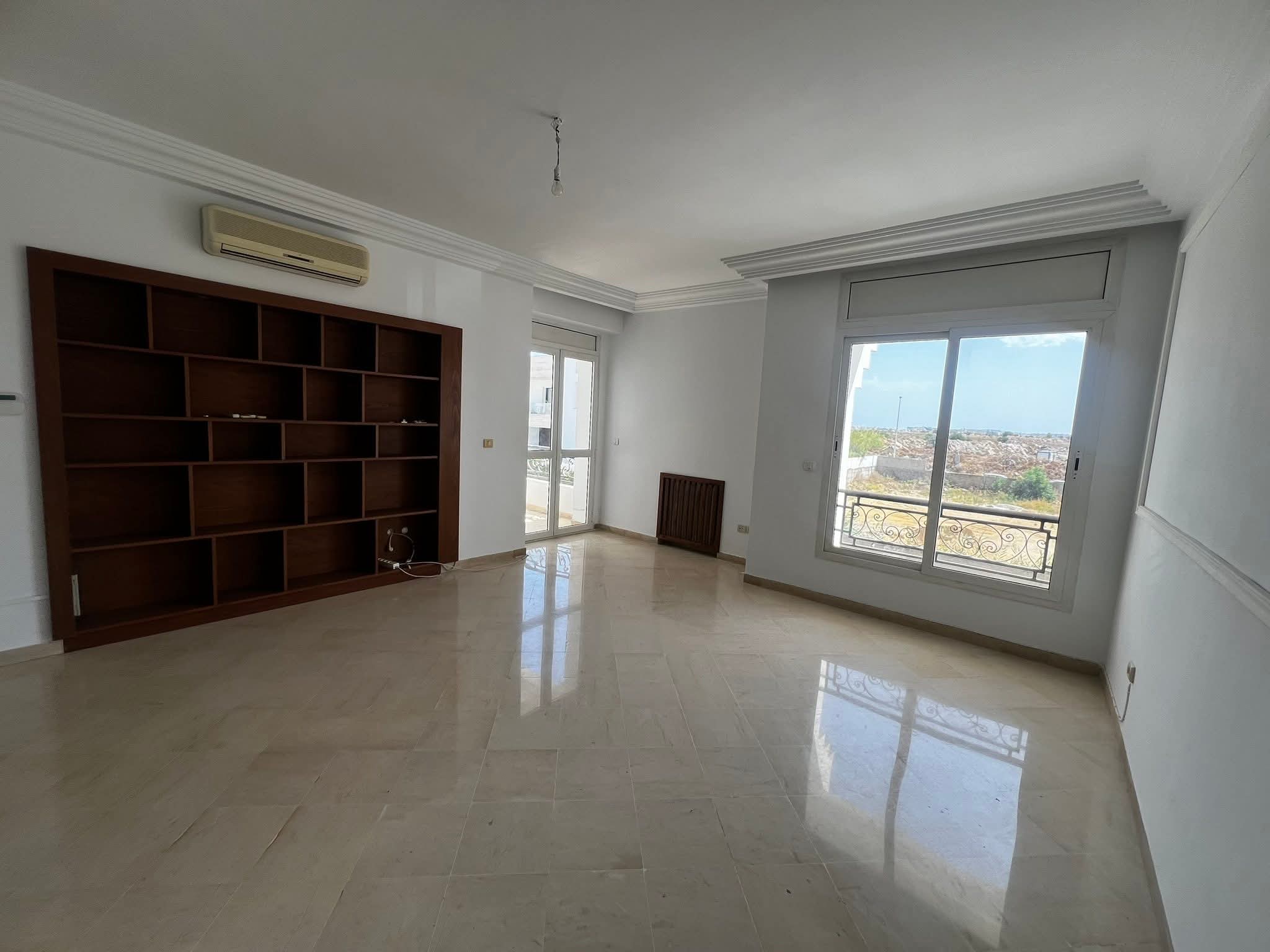 La Marsa&nbsp;Berge Du Lac&nbsp;Location&nbsp;Appart. 3 pi�ces&nbsp;S2 1800 d lac 1 usage habitation ou bureautique