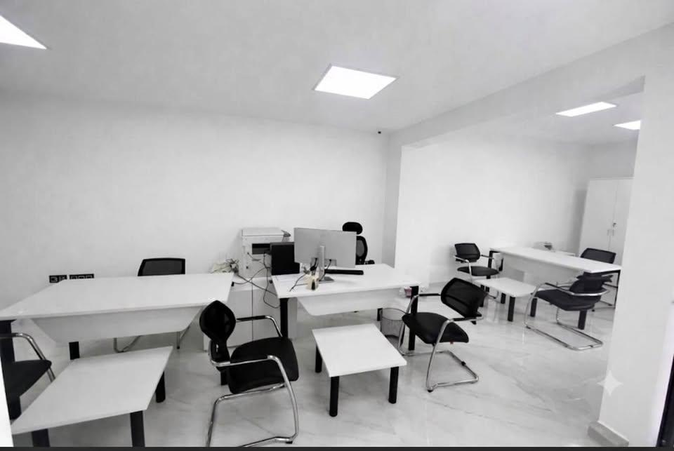 Bureaux & Commerces&nbsp;Bureau