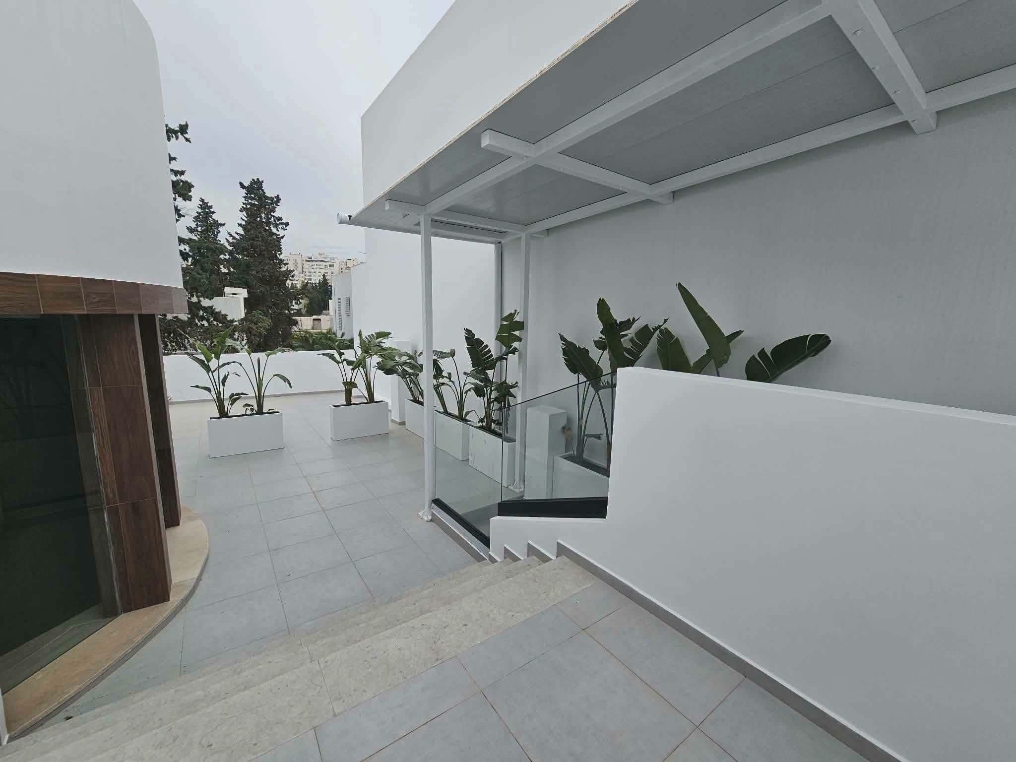 Ariana Ville&nbsp;El Menzah 7&nbsp;Bureaux & Commerces&nbsp;Bureau&nbsp;Espace professionnel a menzah 7