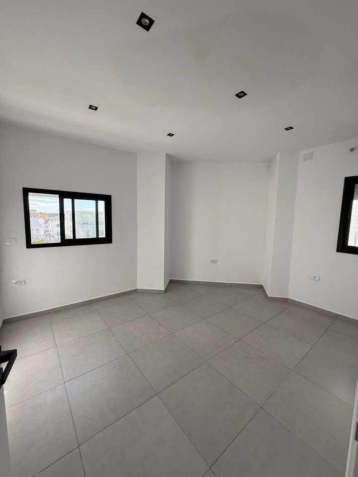 Ariana Ville&nbsp;El Menzah 7&nbsp;Bureaux & Commerces&nbsp;Bureau&nbsp;Espace professionnel a menzah 7
