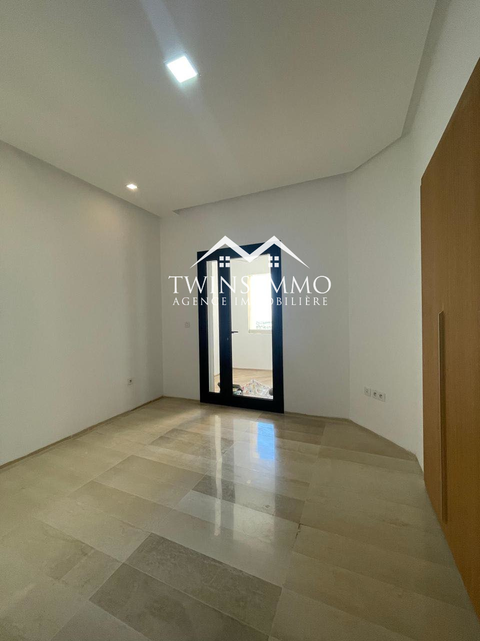 Ain Zaghouan&nbsp;Jardins de Carthage&nbsp;Location&nbsp;Appart. 3 pi�ces&nbsp;Appartement aux jardins de carthage
