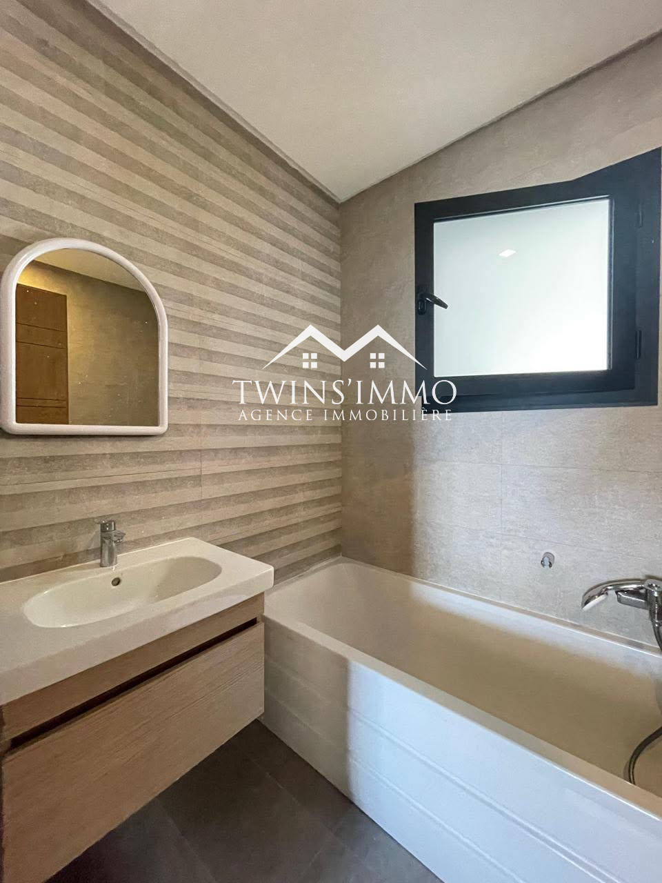 Ain Zaghouan&nbsp;Jardins de Carthage&nbsp;Location&nbsp;Appart. 3 pi�ces&nbsp;Appartement aux jardins de carthage