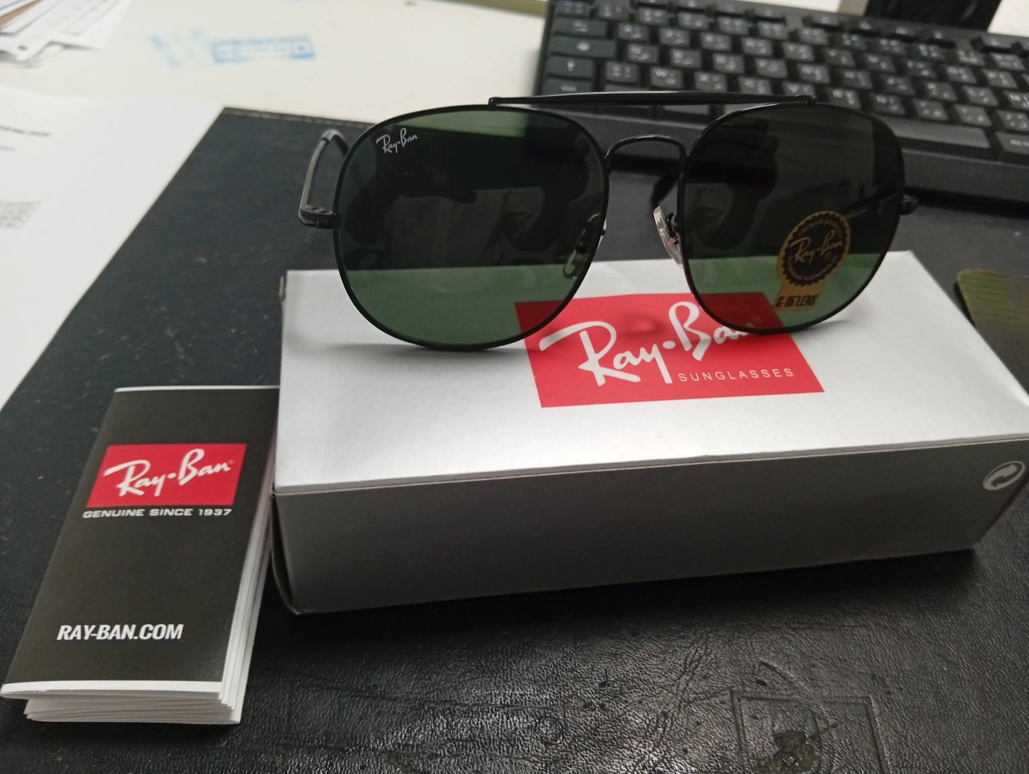 La Marsa&nbsp;Cite Des Juges 2&nbsp;Autre&nbsp;Autre&nbsp;Lunettes rayban