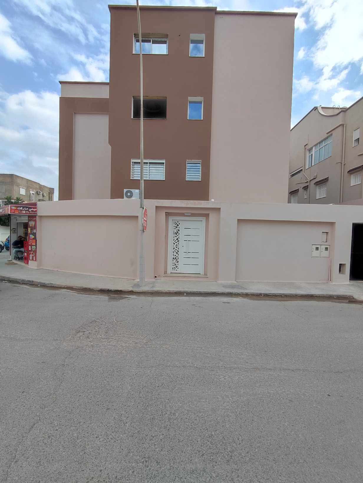 Mannouba&nbsp;La Mannouba&nbsp;Location&nbsp;Appart. 1 pi�ce&nbsp;S0 rez de chauss�e