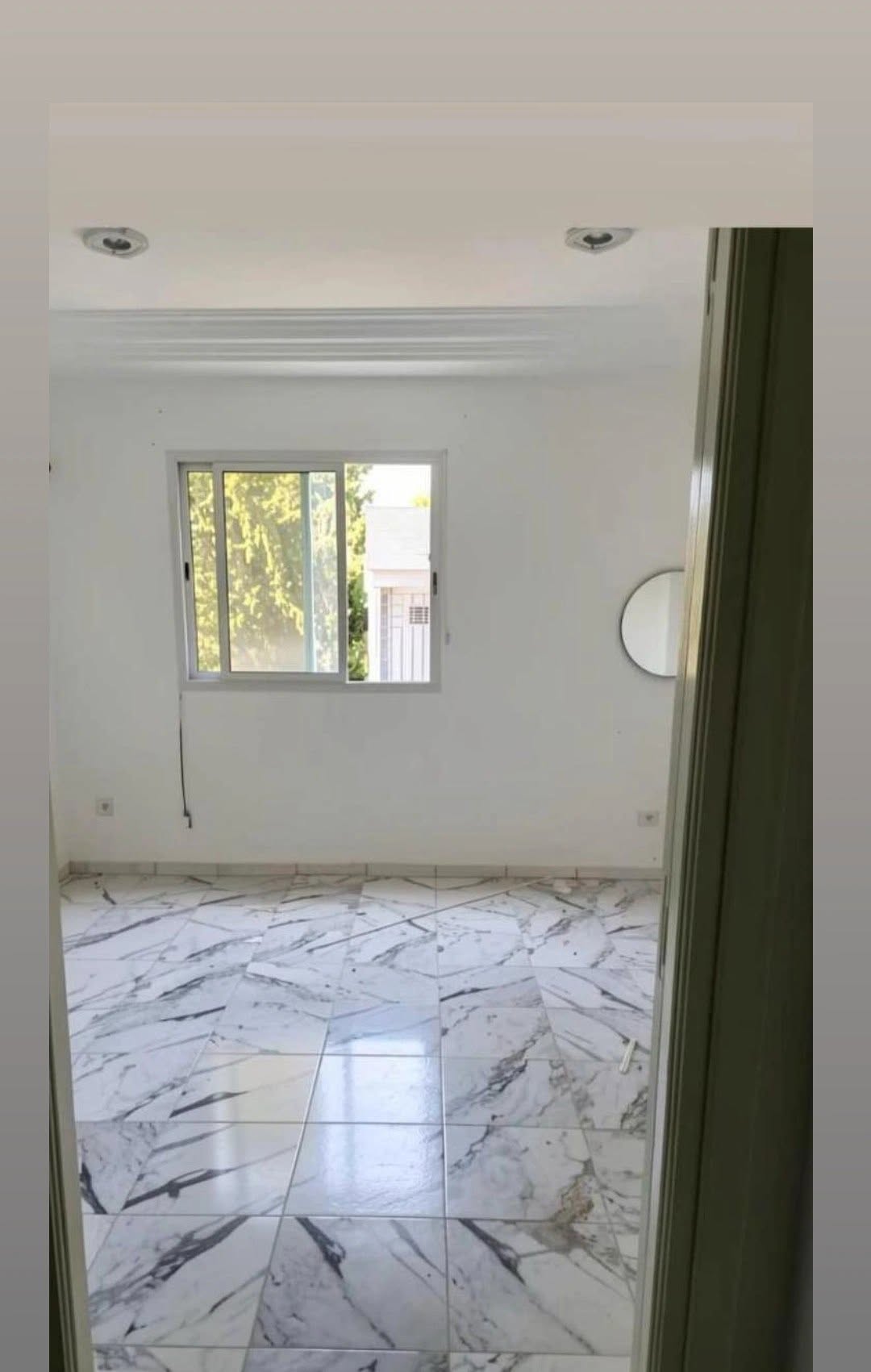 El Menzah&nbsp;El Manar 2&nbsp;Location&nbsp;Appart. 1 pi�ce&nbsp;Joli bureau a1