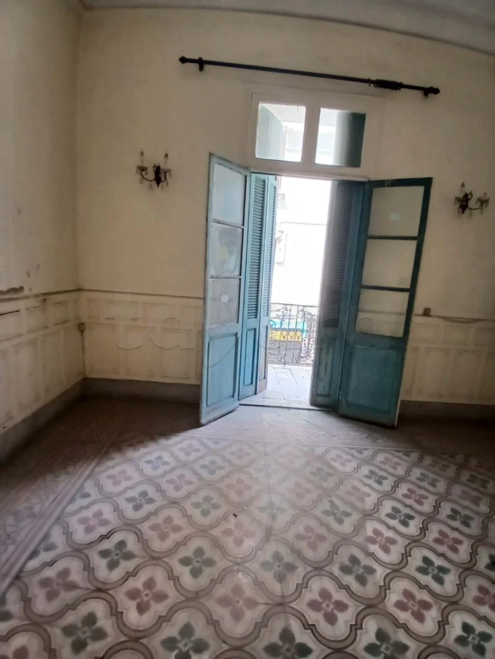 Bab Bhar&nbsp;Republique&nbsp;Vente&nbsp;Appart. 5 pi�ces+&nbsp;Grand appartement rue de marseille