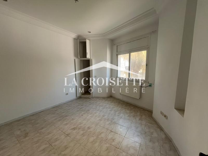 La Marsa&nbsp;Marsa Safsaf&nbsp;Location&nbsp;Appart. 4 pi�ces&nbsp;Appartement s2 vue sur mer � la marsa mal2279