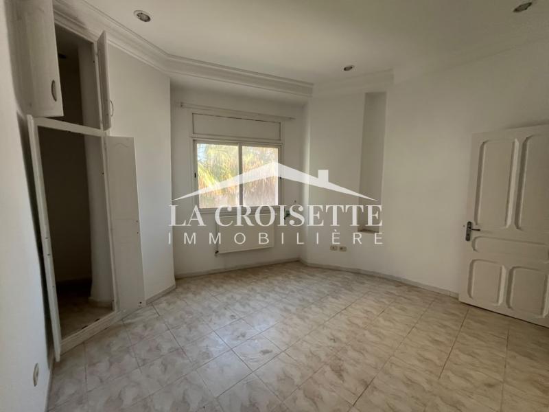 La Marsa&nbsp;Marsa Safsaf&nbsp;Location&nbsp;Appart. 4 pi�ces&nbsp;Appartement s2 vue sur mer � la marsa mal2279