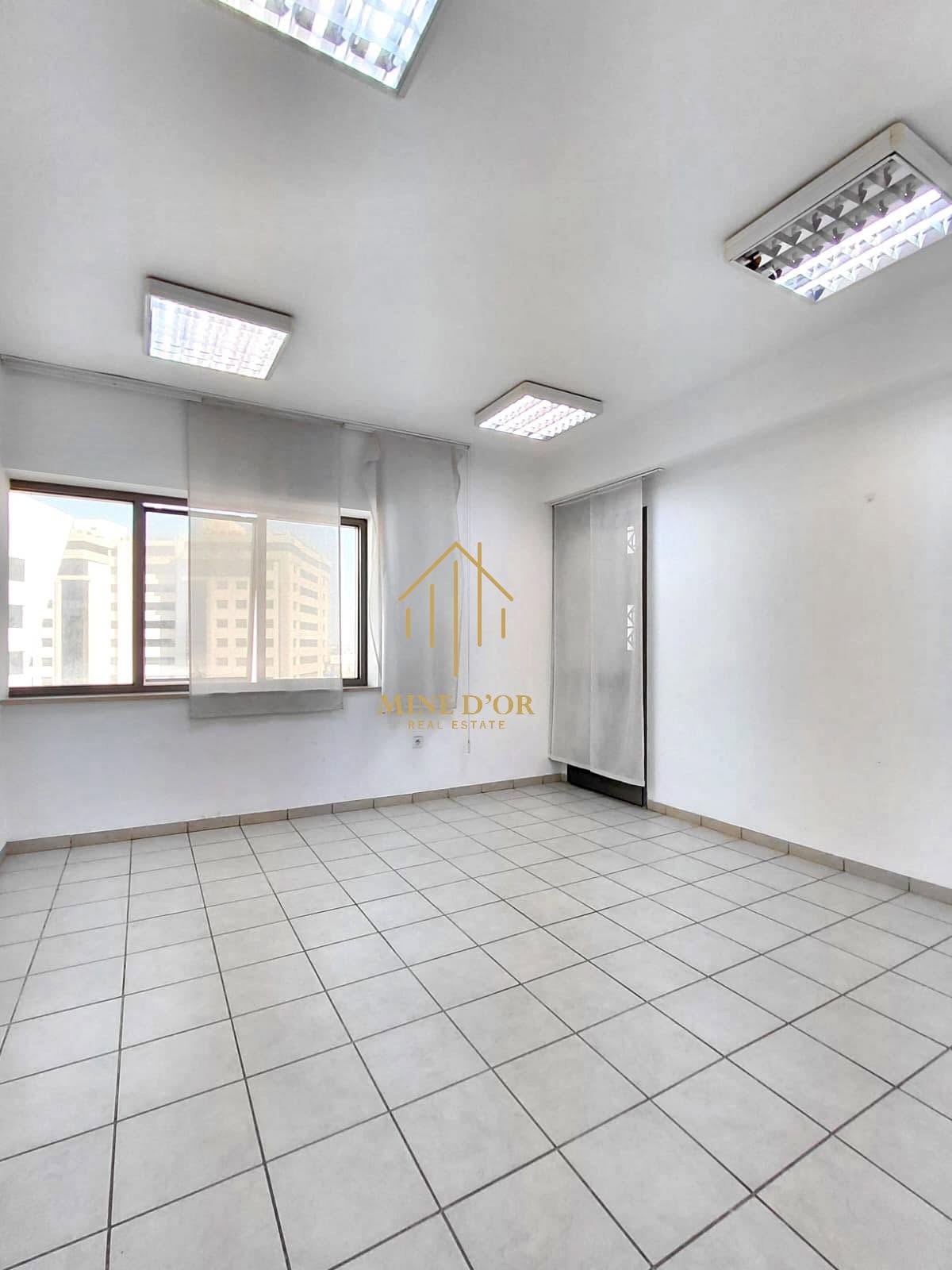 Cite El Khadra&nbsp;Zone urbaine nord&nbsp;Bureaux & Commerces&nbsp;Bureau&nbsp;Bureau h2 au centre urbain nord
