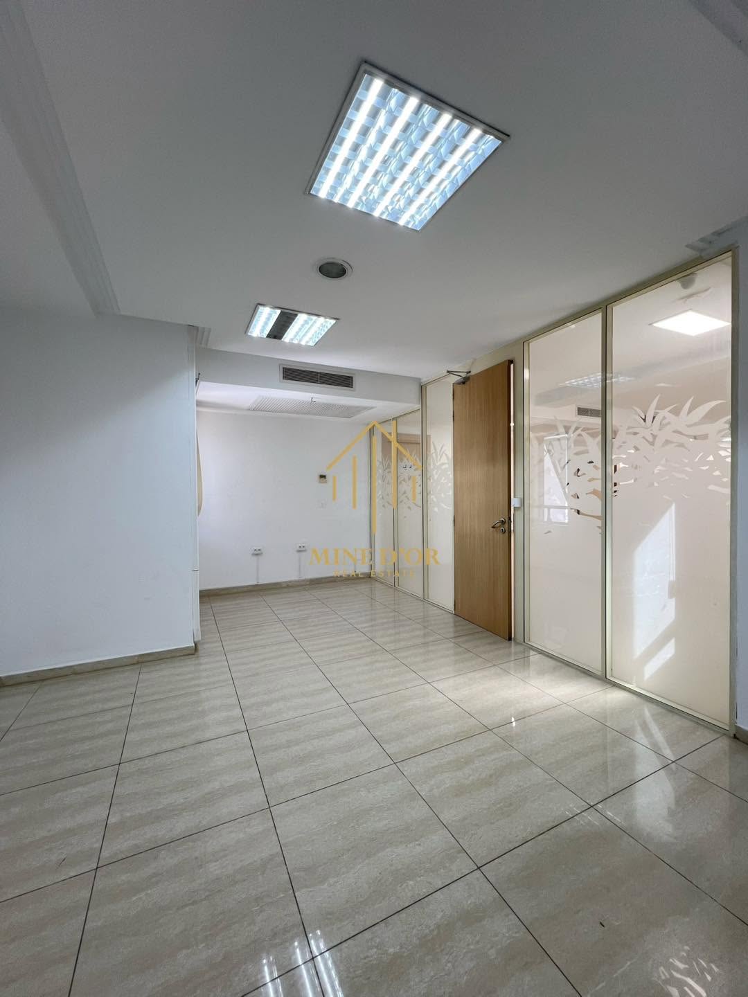 Bureaux & Commerces&nbsp;Bureau