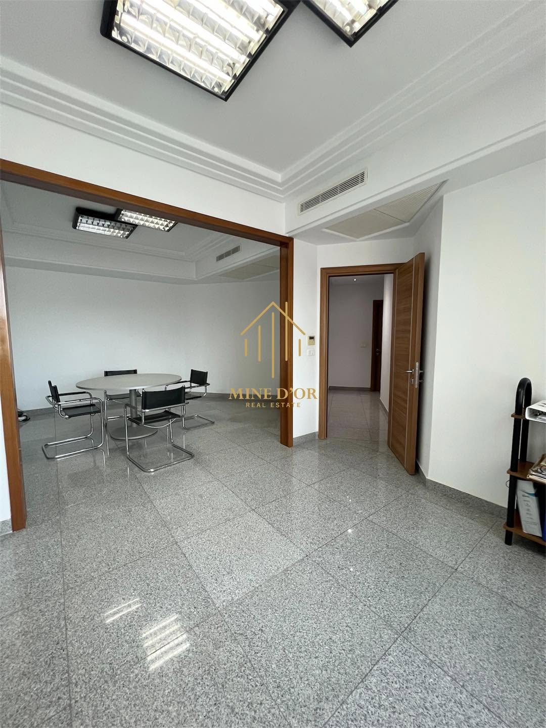 Cite El Khadra&nbsp;Zone urbaine nord&nbsp;Vente&nbsp;Surfaces&nbsp;Av bureau haut standing 193m au centre urbain nord