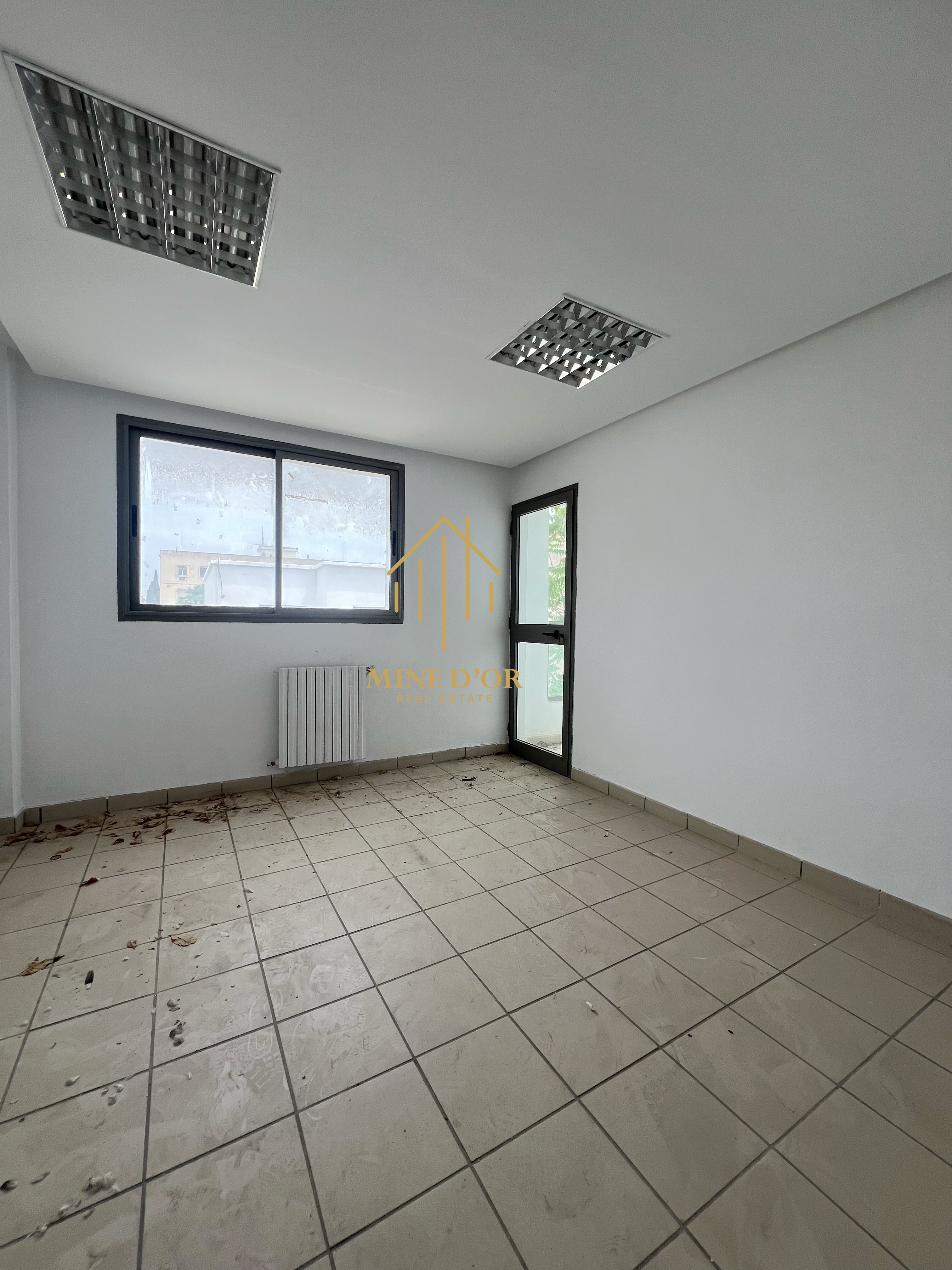 Bab Bhar&nbsp;Montplaisir&nbsp;Bureaux & Commerces&nbsp;Bureau&nbsp;Al immeuble r3 � montplaisir