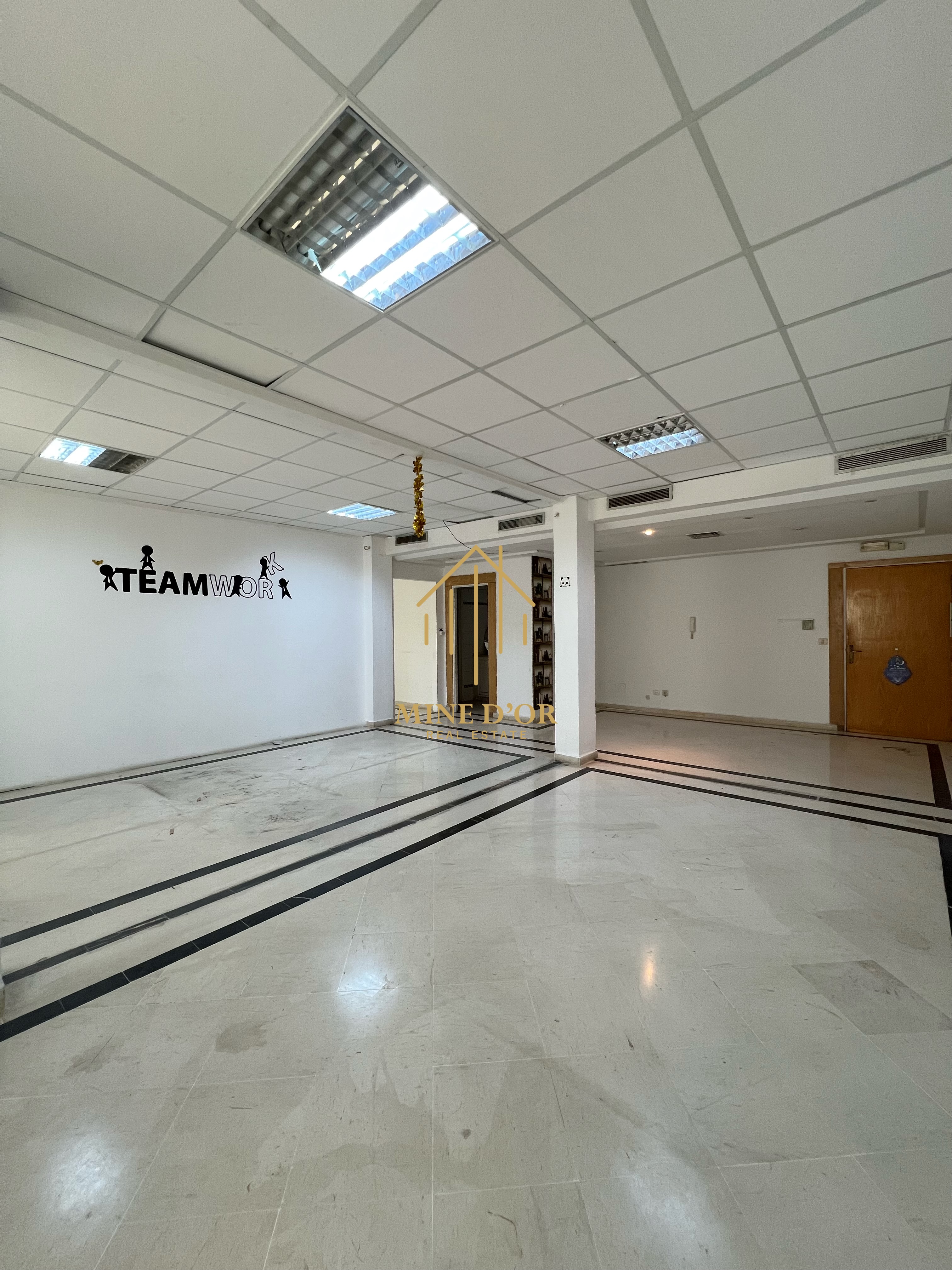 Bab Bhar&nbsp;Montplaisir&nbsp;Bureaux & Commerces&nbsp;Bureau&nbsp;Bureau open space plus 2 bureaux a montplaisir